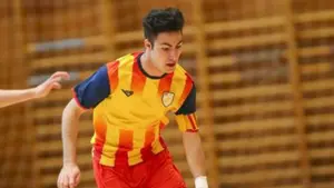 El primer fichaje del Magna Gurpea es el internacional sub-19 catalán Álex Llamas del CN Sabadell