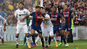 El Getafe da el primer paso hacia la Primera división tras empatar ante el Huesca en el campo de Alcoraz