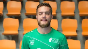 El Magna Gurpea renueva el contrato a su jugador V&iacute;ctor Ar&eacute;valo, despu&eacute;s de estar cinco meses lesionado