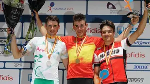 El ciclista del Caja Rural, &Aacute;lvaro Cuadros, consigue la medalla de plata en la prueba en l&iacute;nea de categor&iacute;a sub-23
