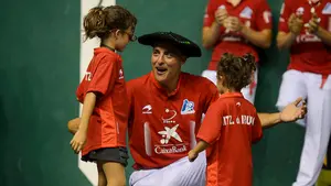 La despedida más emocionante para el campeón Juan Martínez de Irujo en el Labrit