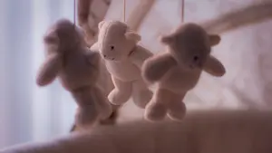 Una madre con una fuerte depresión posparto intenta asfixiar a su bebé de tres meses haciéndole tragar un pendiente