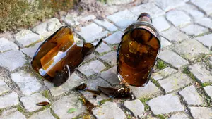 Le 'cosen' la cara con 20 puntos de sutura después de una fuerte pelea entre dos vecinos en un bar de Cascante