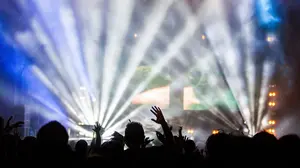 El IVA da 'un respiro' al mundo del espect&aacute;culo: bajan los precios de conciertos, teatros, discotecas y corridas de toros