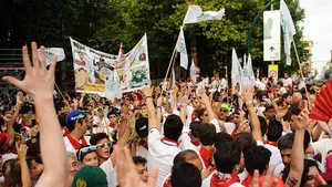 Las peñas critican haberse enterado de la suspensión por una llamada telefónica