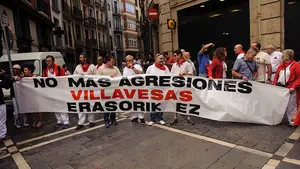 Los conductores de villavesas se plantan ante las agresiones: "Nos vemos indefensos y se debería hacer algo"