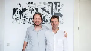 Pablo Iglesias se reúne con Eduardo Santos y le traslada que confía en que "Podemos sea la palanca de cambio" en Navarra