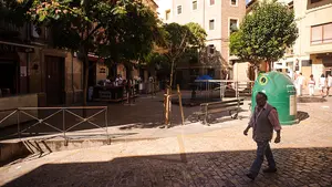 Un niño de 4 años se marcha de casa mientras sus padres duermen y deambula solo por Tudela en fiestas