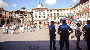 Una joven denuncia un abuso sexual en el primer día de fiestas de Santa Ana, tras el lanzamiento del cohete