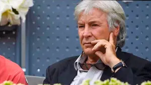 Pronóstico favorable para Ángel Nieto: el expiloto sigue en coma, pero se mantiene estable y con una buena evolución