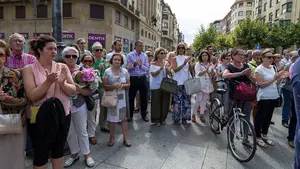 La Comunidad foral 'llora' por los atentados terroristas de Cataluña y sus víctimas, entre las que "de momento" no hay navarros