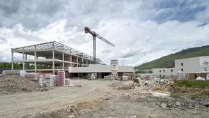 Los alumnos de Buztintxuri no podrán iniciar el curso en su nuevo colegio: Educación necesita 90 días más