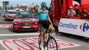El Kazajo Alexey Lutsenko (Astana) se lleva la victoria en la quinta etapa de la Vuelta con final en Alcoc&eacute;ber
