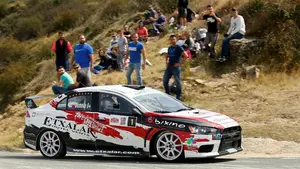 Joseba Beola y Juan Luis Iratzoki se imponen en el IV Rallysprint disputado en Puente la Reina