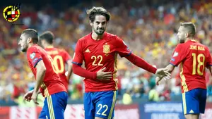 España se impone con facilidad a Italia en el Bernabéu y está cada vez más cerca del Mundial de Rusia