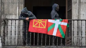 El colmo de los colmos: okupas de Estella llaman a la ley para criticar la entrada de técnicos en su Gazteche