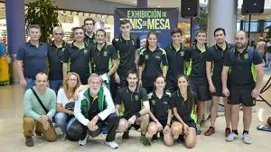 Gran &eacute;xito de participaci&oacute;n en la exhibici&oacute;n de tenis de mesa ofrecida por Oberena en el centro Itaroa