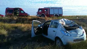 Las peligrosas consecuencias de un conductor borracho en Pitillas: se sale de la carretera y vuelca su coche