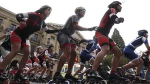 Un patinador se retará contra un piloto de motos: el colofón final a la maratón Pamplona-Puente la Reina