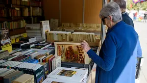 Pamplona hace un hueco a sus lectores: la Feria del Libro Antiguo vuelve a asentarse en la Plaza del Castillo
