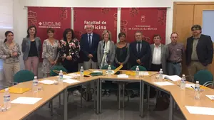 Día de excursión en el Parlamento de Navarra: los políticos visitan la Facultad de Medicina de Albacete