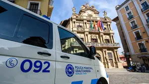 El agresor homófobo de Pamplona arremetió también contra sus víctimas por no poder hablar en euskera