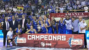 La navarra María Asurmendi consigue el primer título oficial de la temporada con el Perfumerías Avenida