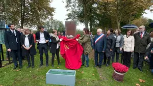 Un monolito contra el olvido: la historia de los 500 navarros que fueron internados en el campo de concentración de Gurs