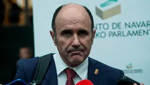 El "pataleo" de Ayerdi tras recibir la comunicación en la que Fomento toma las riendas del TAV en Navarra: "No es de recibo"