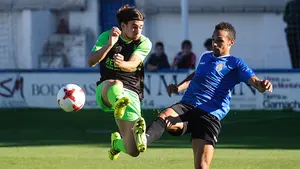 El gran derbi navarro de fútbol entre la Peña Sport y el Izarra jugado en Tafalla