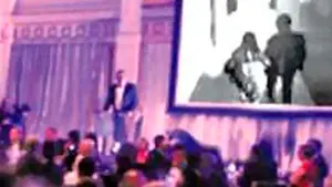 El 'Maquiavelo' de las bodas: un hombre muestra un vídeo de las infidelidades de su mujer en mitad del enlace