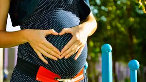 "Come por dos": un laboratorio navarro desmonta falsos mitos sobre la alimentación en el embarazo