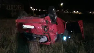 Herido despu&eacute;s de volcar con su veh&iacute;culo tras salirse de la v&iacute;a a las seis de la madrugada en Sarasa