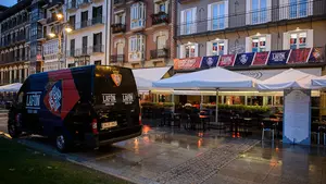 La candidatura de Juan Ramón Lafón presenta su nueva sede electoral en la Plaza del Castillo de Pamplona