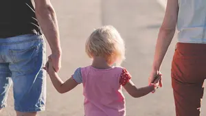 Nuevo quebradero de cabeza: centenares de familias navarras afectadas por el retraso de un carné social