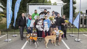 En la lucha contra el cáncer infantil, todo suma: más de 50 personas corren con sus perros en un evento solidario en Gorraiz