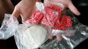 Detenido un hombre por abusar sexualmente de tres menores a las que también suministraba drogas