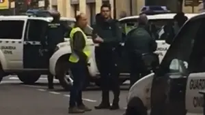 Se suicida el atracador atrincherado durante un robo a una sucursal bancaria en Cangas de Onís