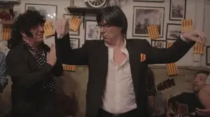 Los Morancos vuelven a triunfar en las redes con una parodia: Puigdemont pide asilo a los líderes flamencos