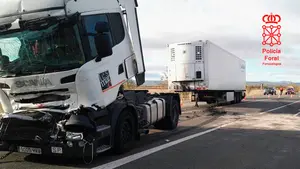 El choque de dos camiones en Corella deja a una persona herida e importantes retenciones en la zona