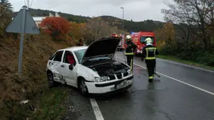 Golpe en Estella: una mujer resulta herida en el choque entre dos vehículos en la carretera NA-1110