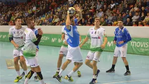 Segunda derrota: el Helvetia ofrece su peor imagen y pierde merecidamente en la pista del Valladolid