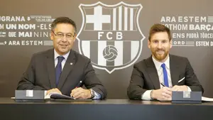 Leo Messi renueva por el Barcelona hasta el año 2021 y su cláusula es de 700 millones de euros