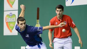 Partidazo del campeonato de parejas en el frontón Labrit