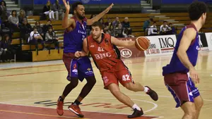 El jugador serbio Stefan Andelkovic rescinde el contrato y abandona la disciplina del Basket Navarra