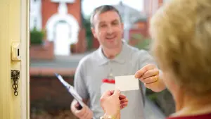 C&oacute;mo asegurarse de que un comercial no trata de enga&ntilde;arnos: Gas Natural Fenosa lanza una novedosa comprobaci&oacute;n