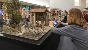 Guiados por la estrella: más de 32.000 personas visitan la exposición de belenes de Baluarte