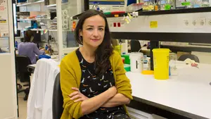 Una pamplonesa logra una exclusiva beca millonaria para investigar el desarrollo del cáncer en Navarra