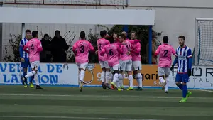 El Tudelano sorprende al Izarra y se lleva los tres puntos en el derbi navarro jugado en Merkatondoa