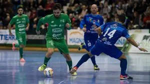 Osasuna Magna gana al Peñíscola con un gol marcado a falta de 23 segundos para el final del partido